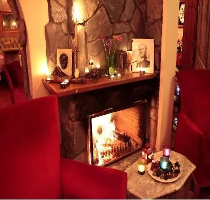 Pine Garden 3*