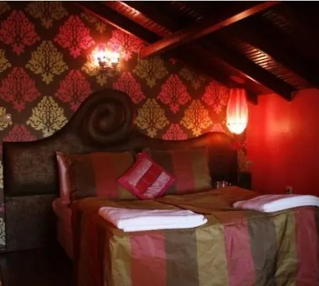 Pine Garden Aparthotel