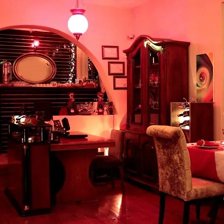 Pine Garden Aparthotel