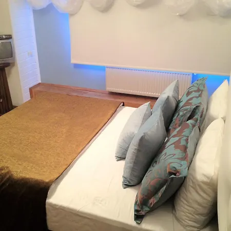 Aparthotel Pine Garden 3*